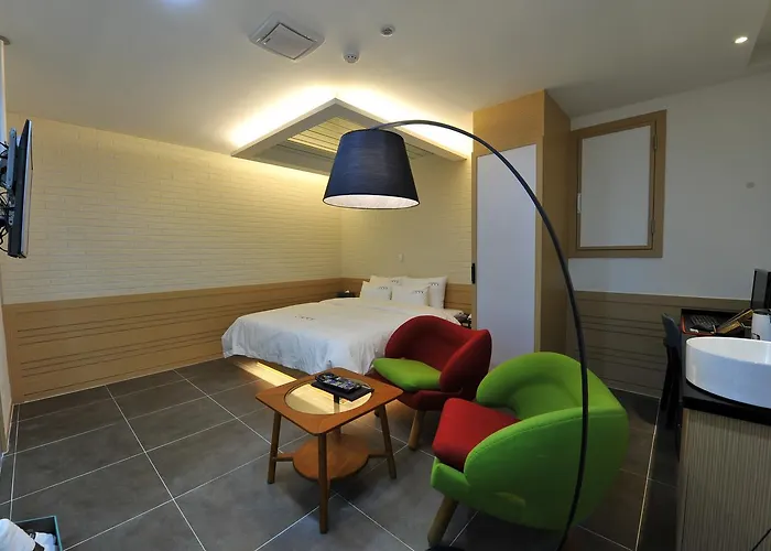 Ytt Hotel Nampo 3*