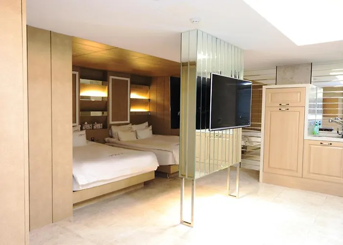 Hotel Ytt Hotel Nampo 3*