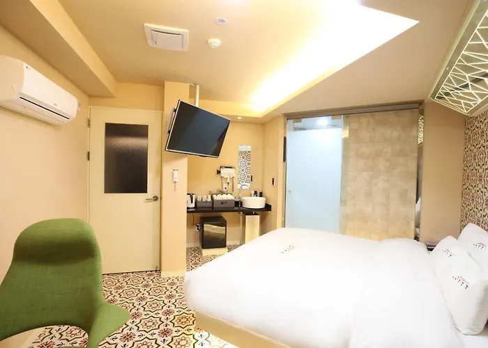 Ytt Hotel Nampo 3* Busan