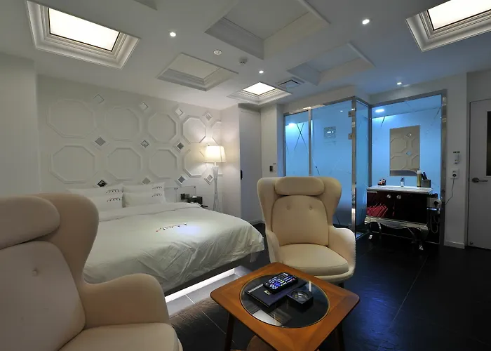 Ytt Hotel Nampo 3* Busan