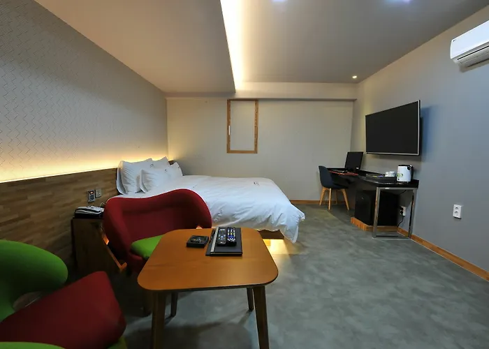 Ytt Hotel Nampo 3*